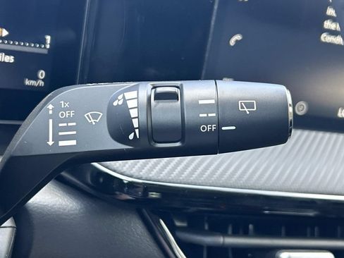 New 2026 Nissan Kicks SR w/ SR Premium Package AWD/4WD image 30