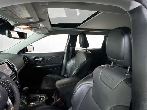 Used 2022 Jeep Cherokee Limited image 21