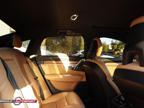 Used 2017 Volvo S90 T6 Inscription w/ Vision Package image 40