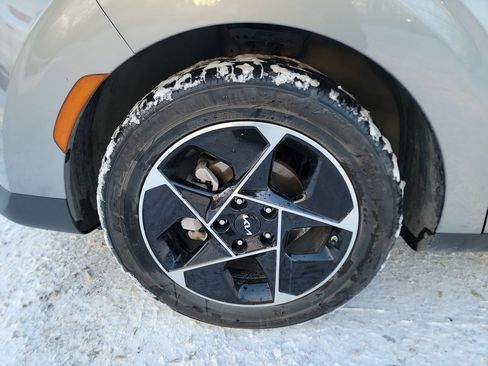 Used 2024 Kia Soul EX image 10