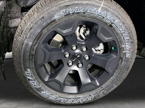 New 2026 RAM 1500 Express AWD/4WD image 13