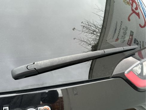 Used 2020 Jeep Cherokee Latitude Plus image 17