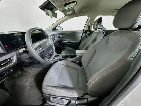 Used 2025 Kia K4 FWD image 13