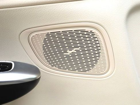 Certified 2023 Mercedes-Benz GLC 300 image 26