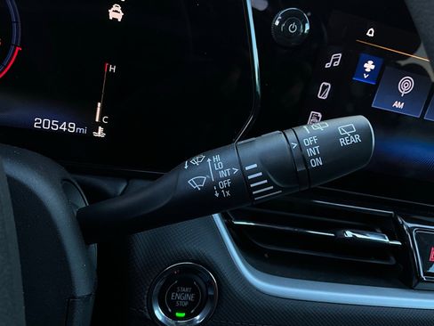 Used 2025 Chevrolet TrailBlazer LT image 32