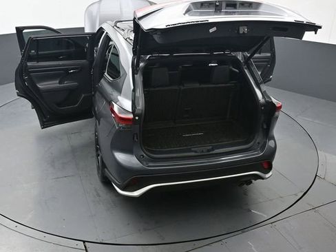 Certified 2023 Toyota Highlander XSE image 57