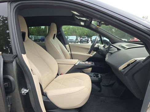 Used 2024 BMW iX xDrive50 w/ Sport Package AWD/4WD image 12