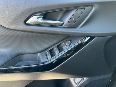 New 2026 Chevrolet Equinox LT w/ Convenience Package II image 11