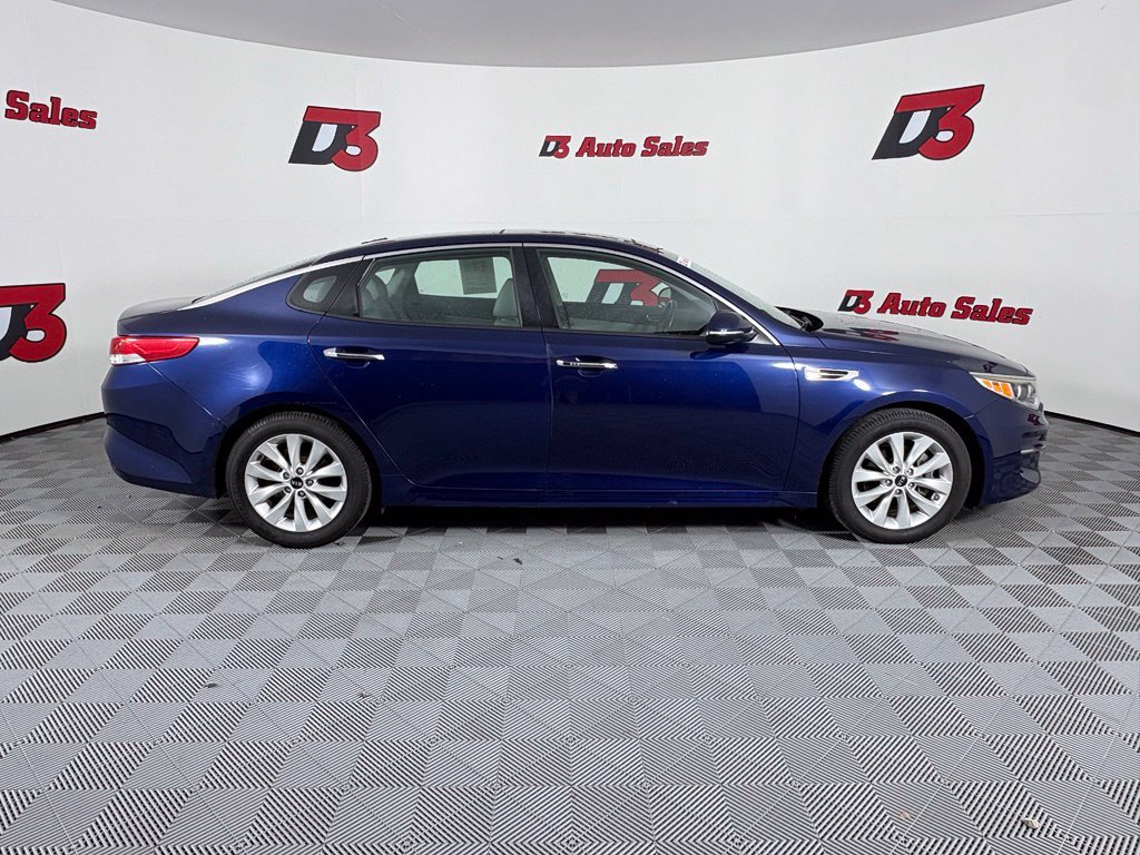 Used 2016 Kia Optima EX w/ Premium Package FWD image 7