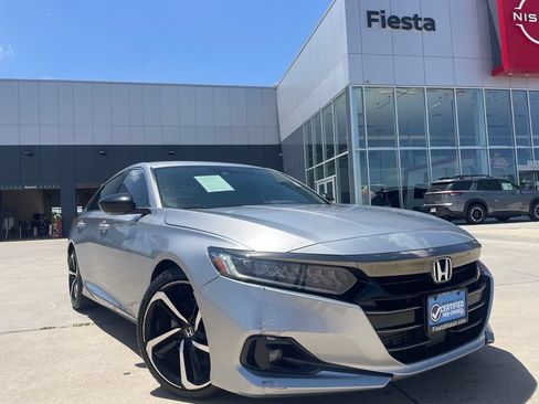 Used 2022 Honda Accord Sport image 1