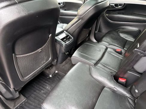 Used 2016 Volvo XC90 T6 Momentum AWD/4WD image 13