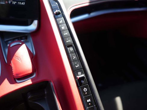 Used 2022 Chevrolet Corvette 2dr Stingray Cpe w/ Z51 Performance Package image 22