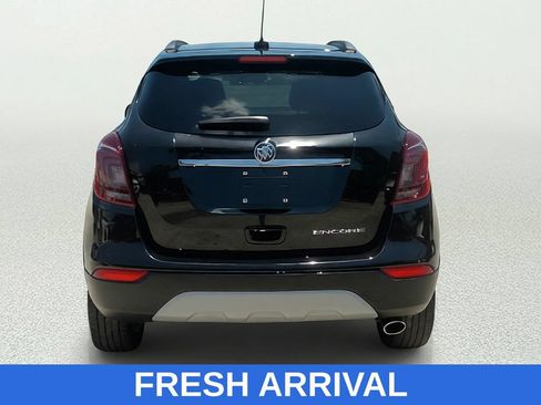 Used 2022 Buick Encore Preferred w/ Safety Package FWD image 6