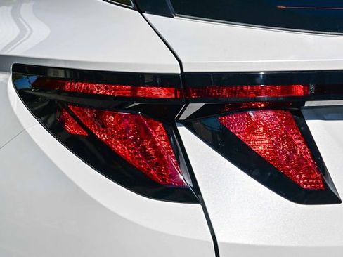 New 2026 Hyundai Tucson Blue SE image 9