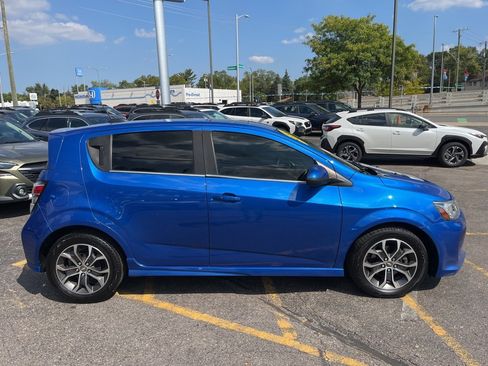 Used 2017 Chevrolet Sonic LT w/ Fun and Sun Package image 4
