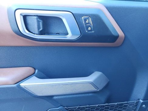 Used 2023 Ford Bronco Outer Banks image 13