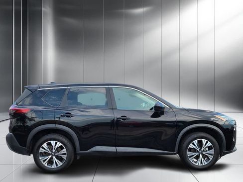 Used 2023 Nissan Rogue SV image 27