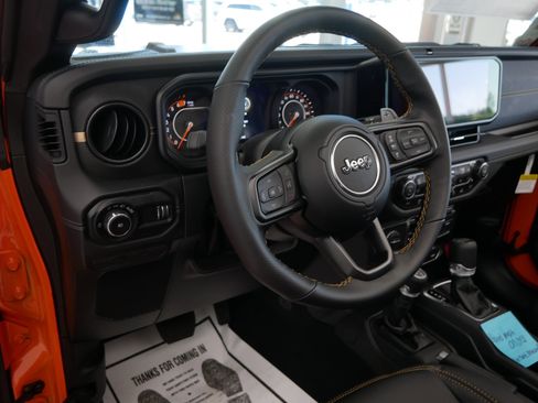 New 2025 Jeep Wrangler Unlimited Rubicon 392 image 16