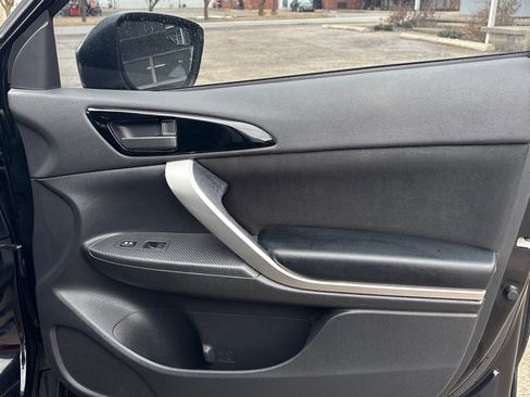 Used 2018 Mitsubishi Eclipse Cross LE image 15