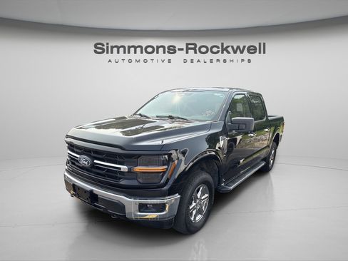 Used 2024 Ford F150 XLT image 4