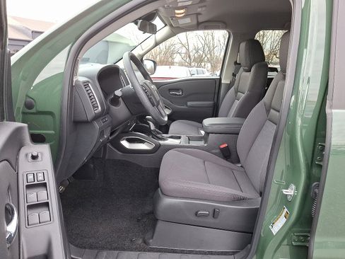 Certified 2023 Nissan Frontier SV w/ Technology Package image 16