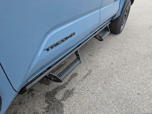 New 2026 Toyota Tacoma TRD Off-Road image 9