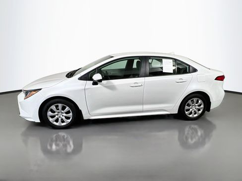 Used 2026 Toyota Corolla LE FWD image 9