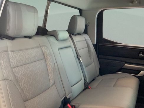 Used 2022 Toyota Tundra SR5 w/ SR5 Premium Package AWD/4WD image 30