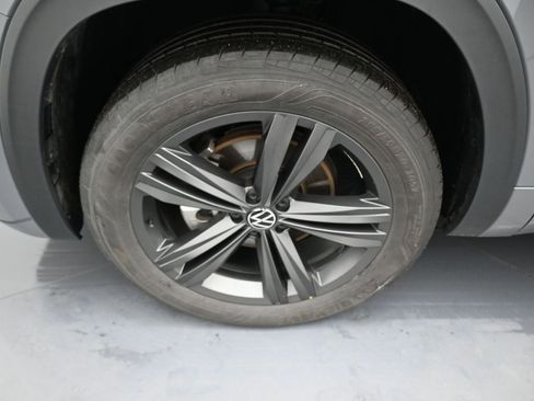 Used 2022 Volkswagen Atlas Cross Sport SEL R-Line w/ Cross Sport MDO Package image 8