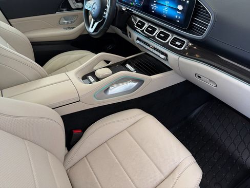 Used 2022 Mercedes-Benz GLS 450 4MATIC image 17