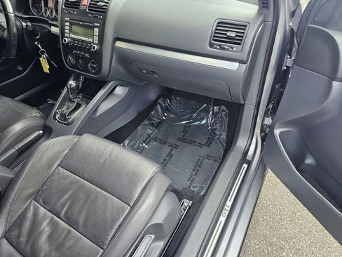 Used 2009 Volkswagen GTI 4-Door image 11