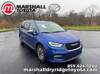 Used 2021 Chrysler Pacifica Limited video 1