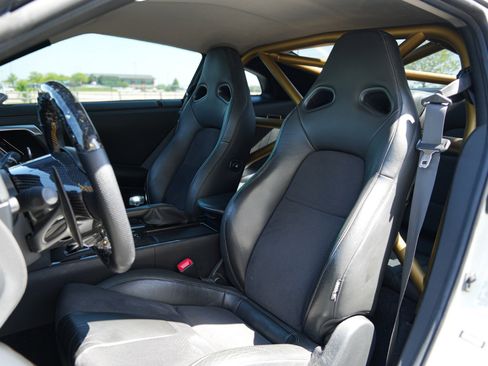 Used 2009 Nissan GT-R Premium AWD/4WD image 17