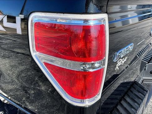 Used 2011 Ford F150 XLT w/ XLT Chrome Pkg image 23