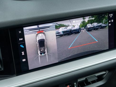 Certified 2024 Porsche Cayenne Coupe AWD/4WD image 32