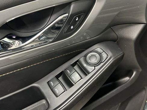 Certified 2021 Chevrolet Traverse RS image 24