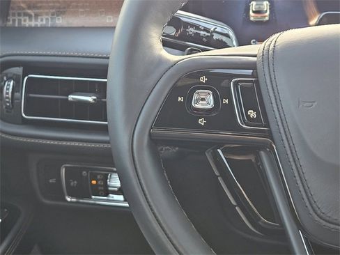 New 2025 Lincoln Aviator Black Label w/ Black Label Special Edition image 26