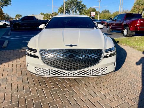 Used 2024 Genesis G80 image 8