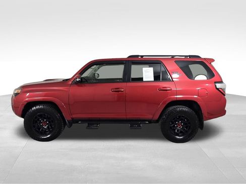 Used 2019 Toyota 4Runner TRD Off-Road Premium AWD/4WD image 4