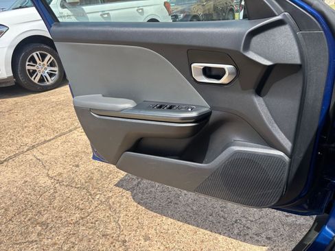 Used 2025 Kia K4 FWD image 18