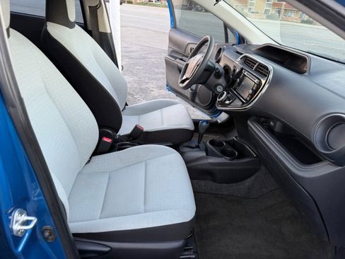 Used 2018 Toyota Prius C One image 21