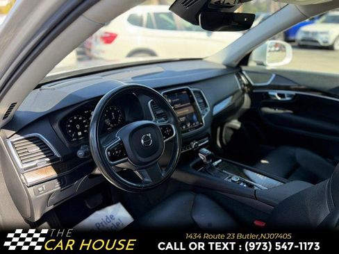 Used 2018 Volvo XC90 T6 Momentum w/ Convenience Package image 16