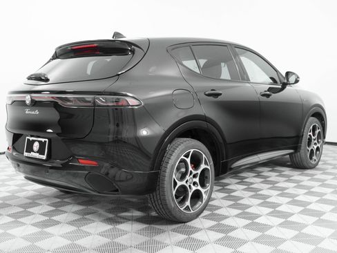 New 2025 Alfa Romeo Tonale w/ Premium Package image 10