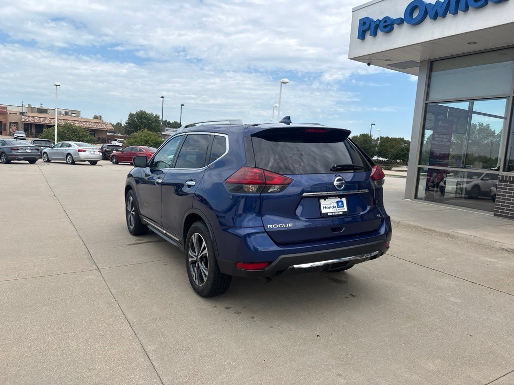 Used 2018 Nissan Rogue SL FWD image 7