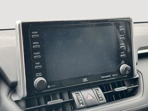 Used 2020 Toyota RAV4 XLE Premium image 14