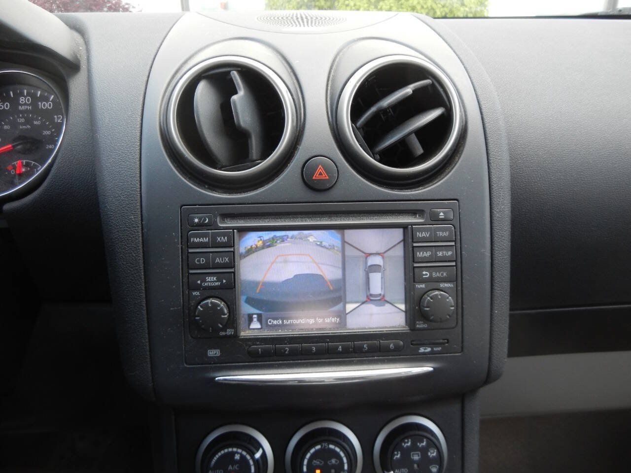 Used 2013 Nissan Rogue SL AWD/4WD image 3