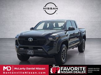 Used 2025 Toyota Tacoma TRD Off-Road AWD/4WD video 2