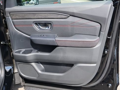 New 2026 Honda Pilot Black Edition image 12