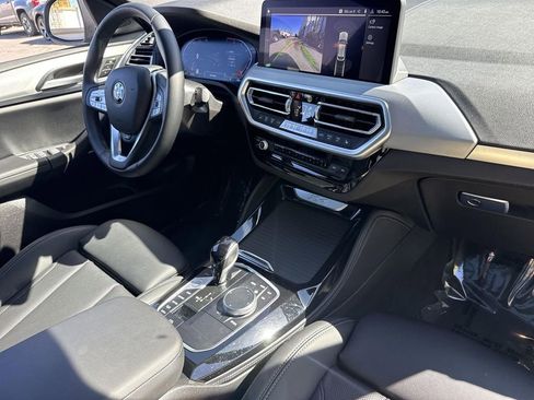 Used 2025 BMW X4 xDrive30i AWD/4WD image 27