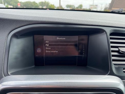 Used 2018 Volvo V60 T5 Cross Country w/ Convenience Package AWD/4WD image 34